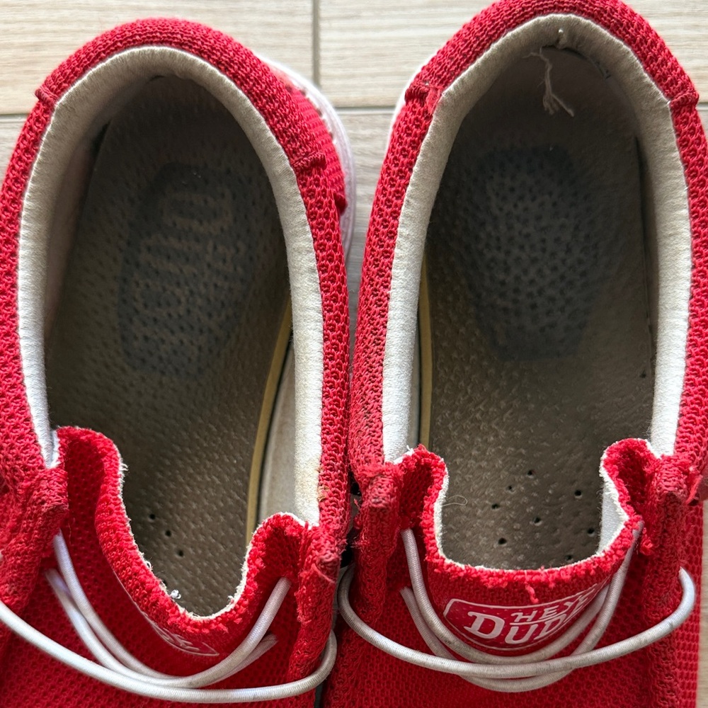 Hey Dude Men’s Wally Sox  in Bright Red (Flame) - Picture 6 of 7